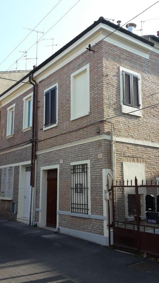 La Casetta Ferrara B&B Exterior foto